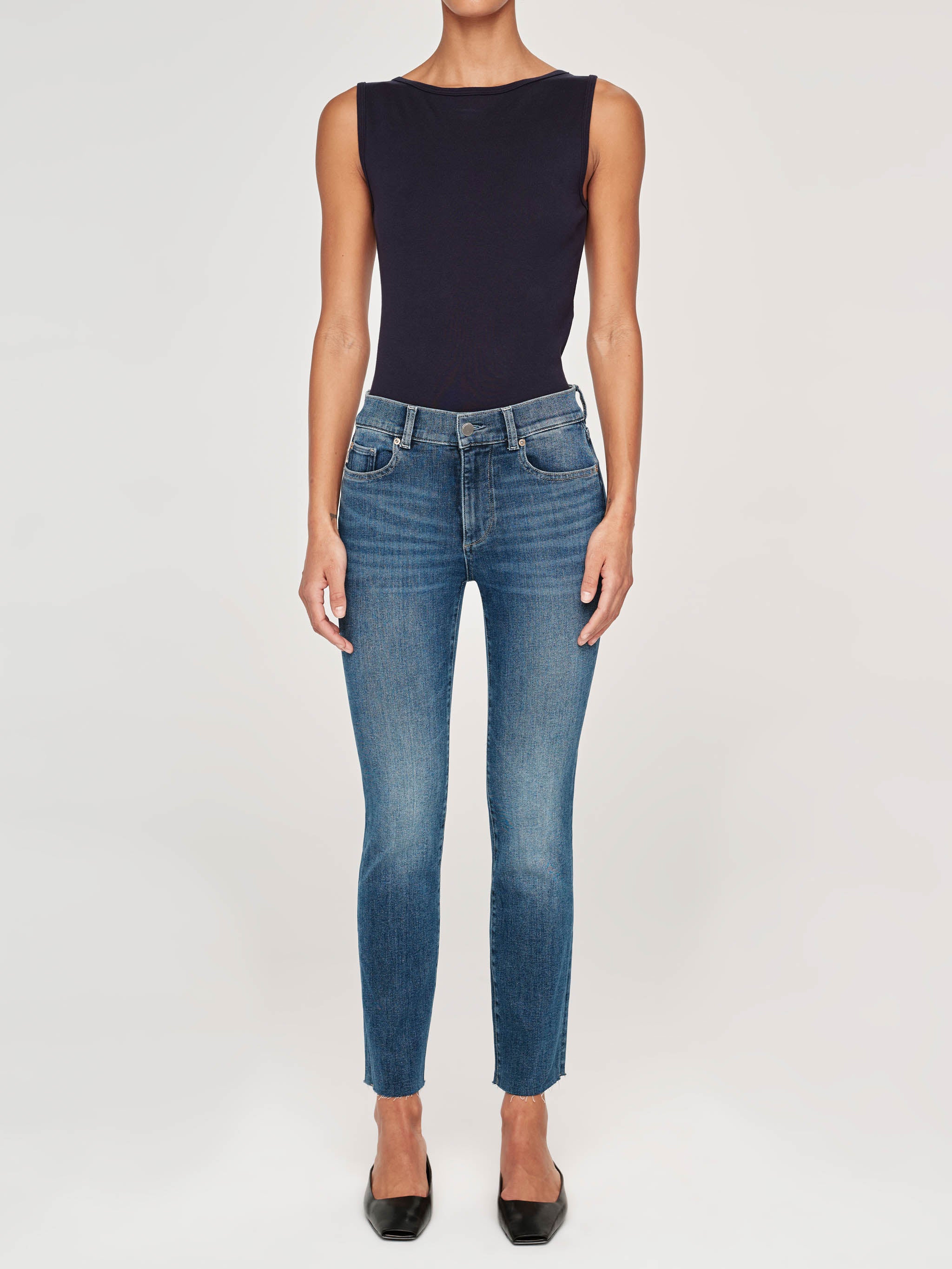 DL1961 MARA DROIT