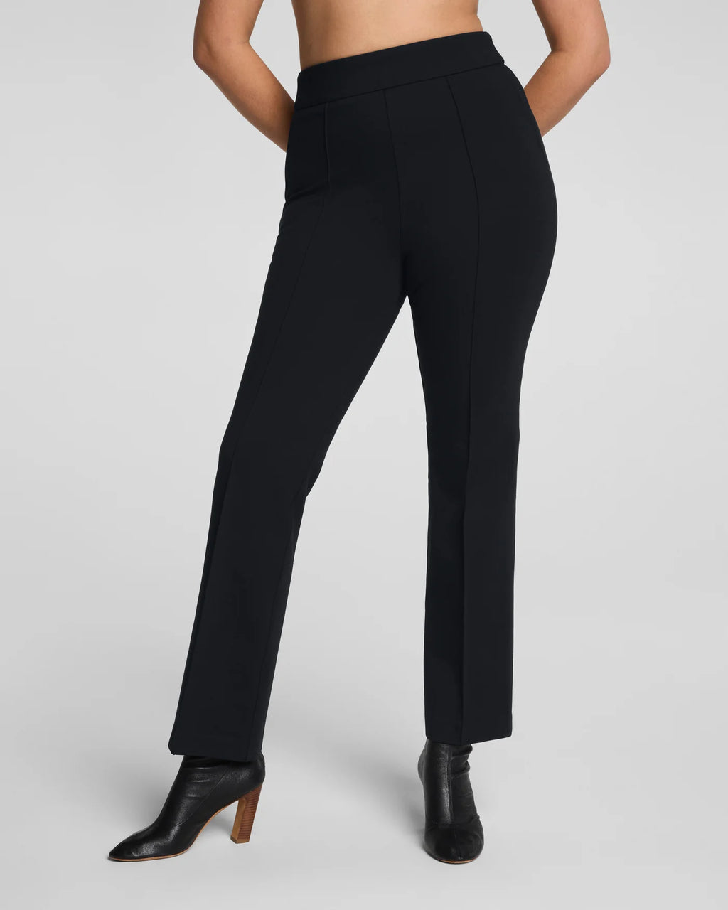 Pantalon évasé à pli nervuré en ponte PerfectFit SuperSmooth Spanx