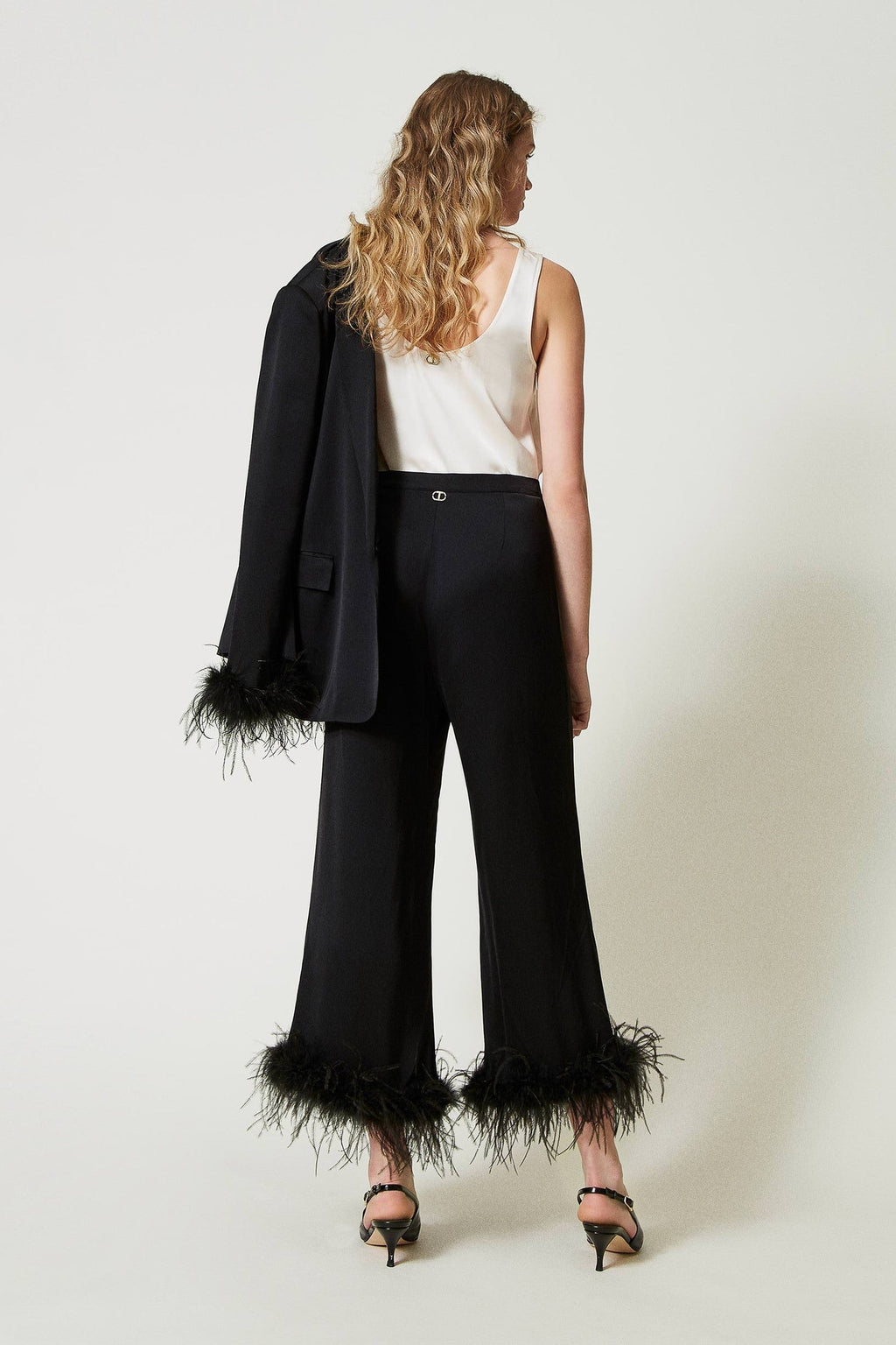 Pantalons en satin Twinset avec plumes