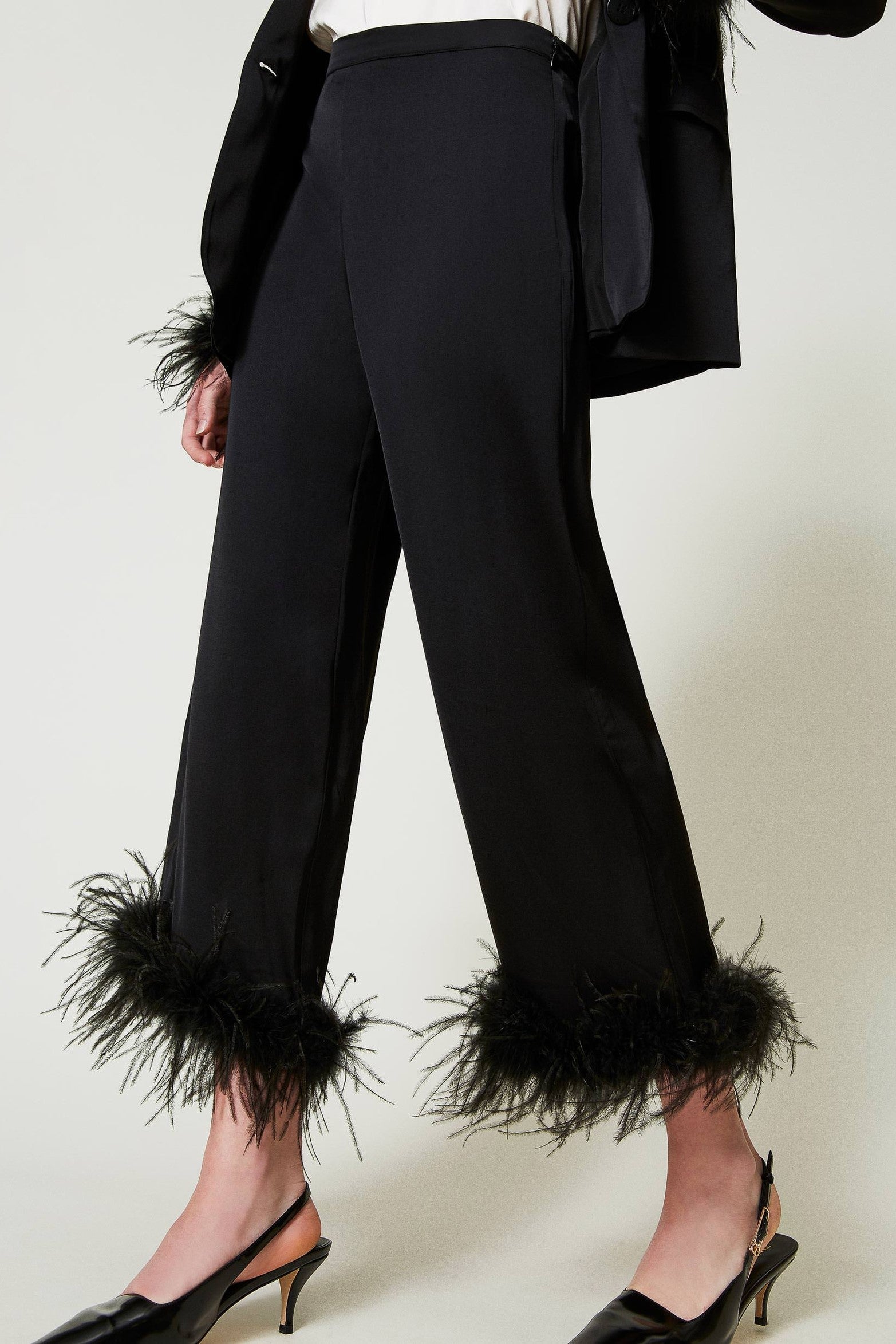 Pantalons en satin Twinset avec plumes