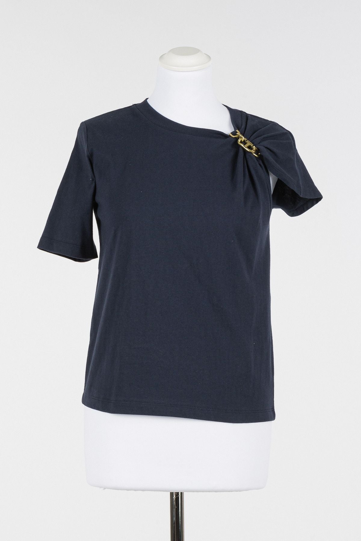 Ensemble élégant haut à épaules dénudées