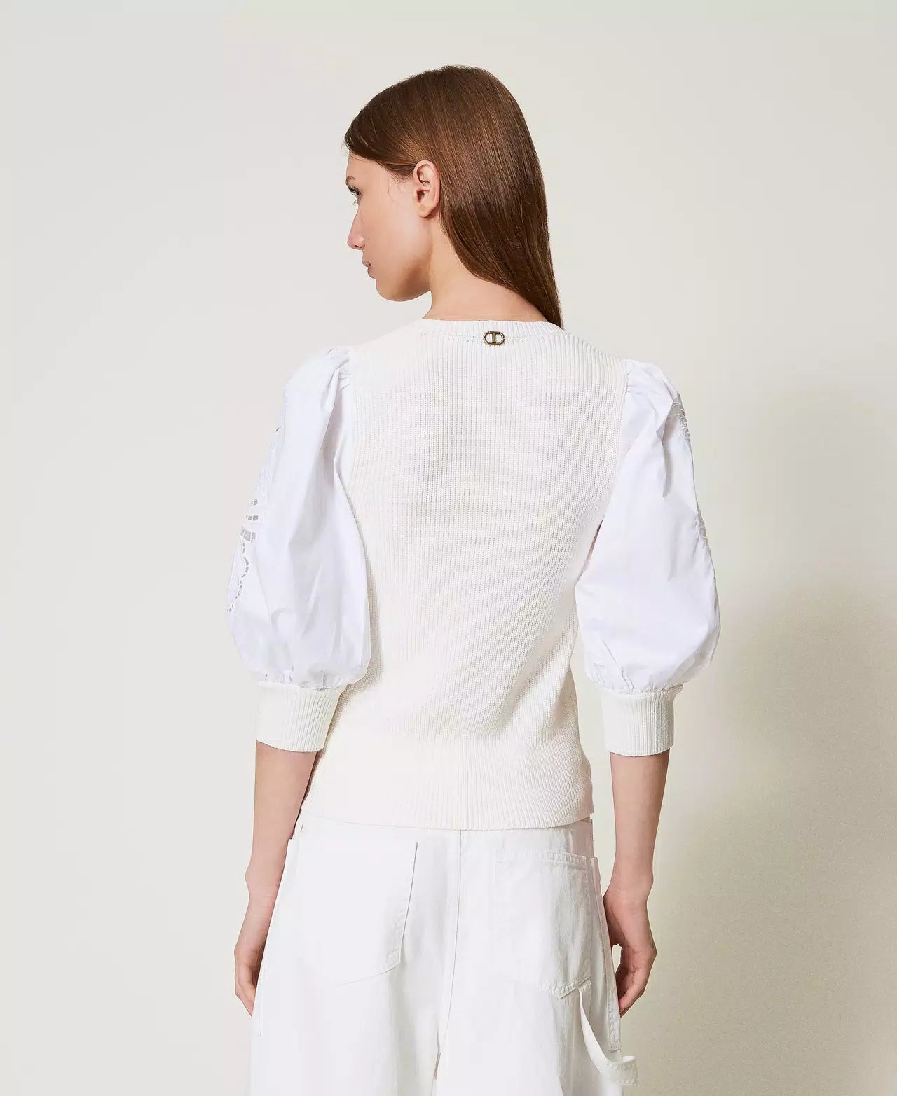 Pull Twinset à manches brodées