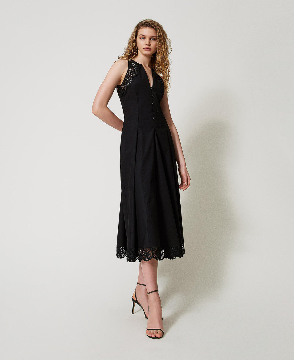 Robe longue en popeline Twinset avec dentelle
