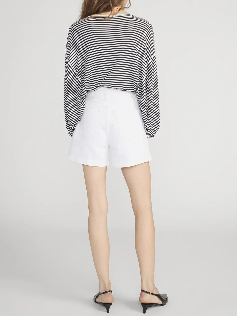 Frame The Everyday Au Natural Cream Short