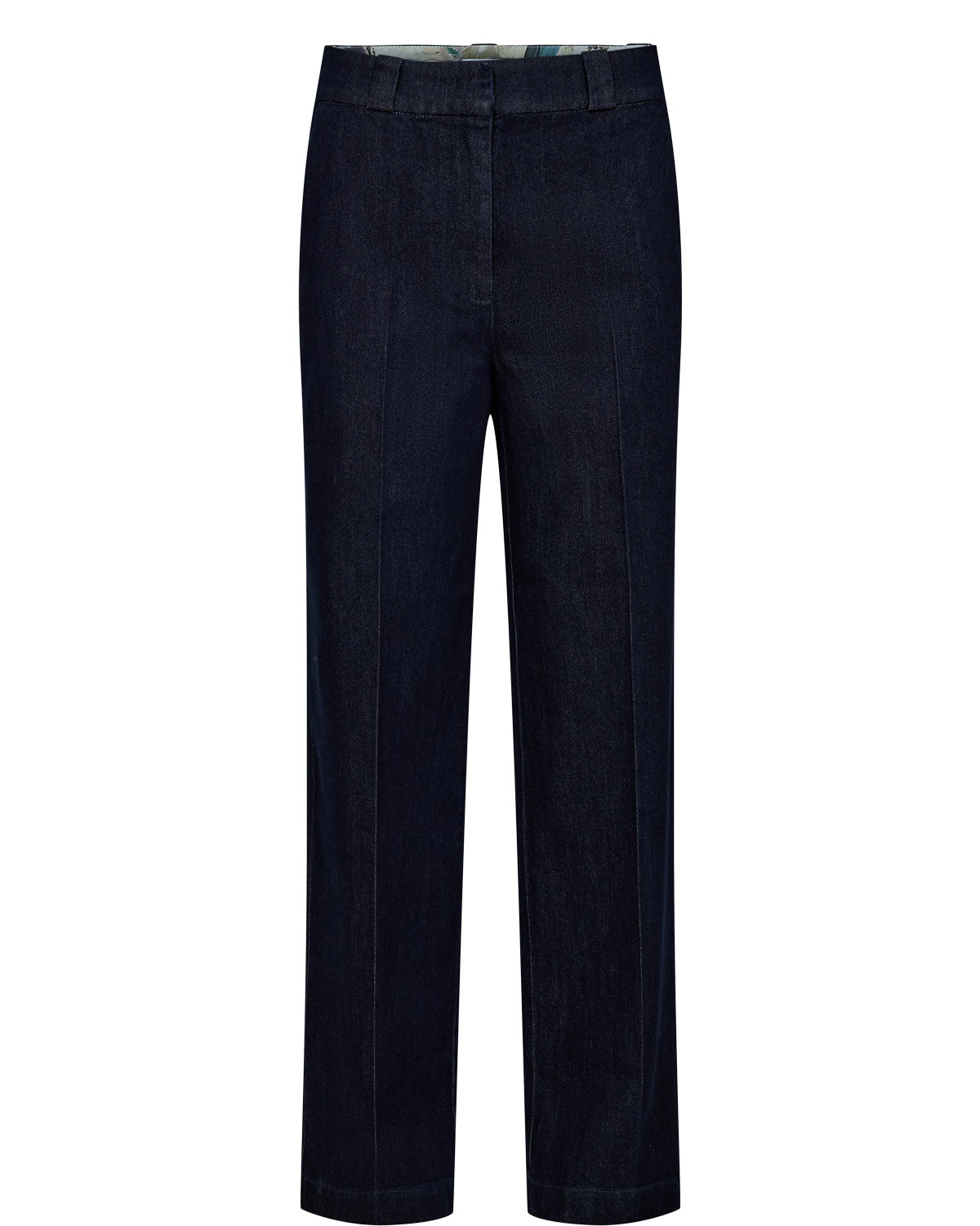 Numph  Nualetta Pant