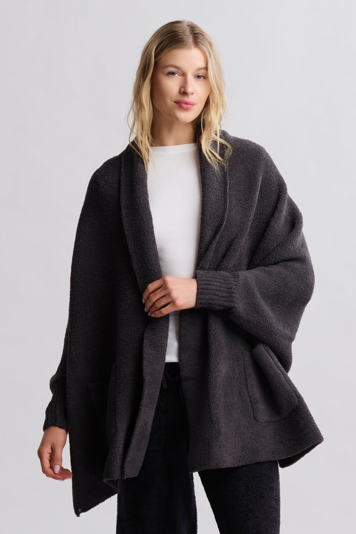 Barefoot Dreams Enveloppe couverture Cozychic pour femme Carbone