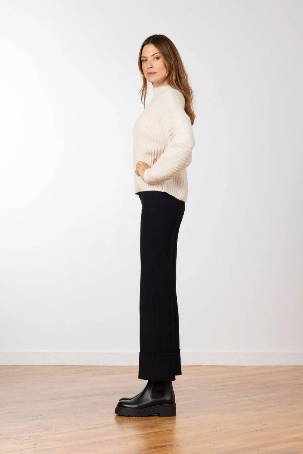 Avenue Montaigne - Bonnie Cozy