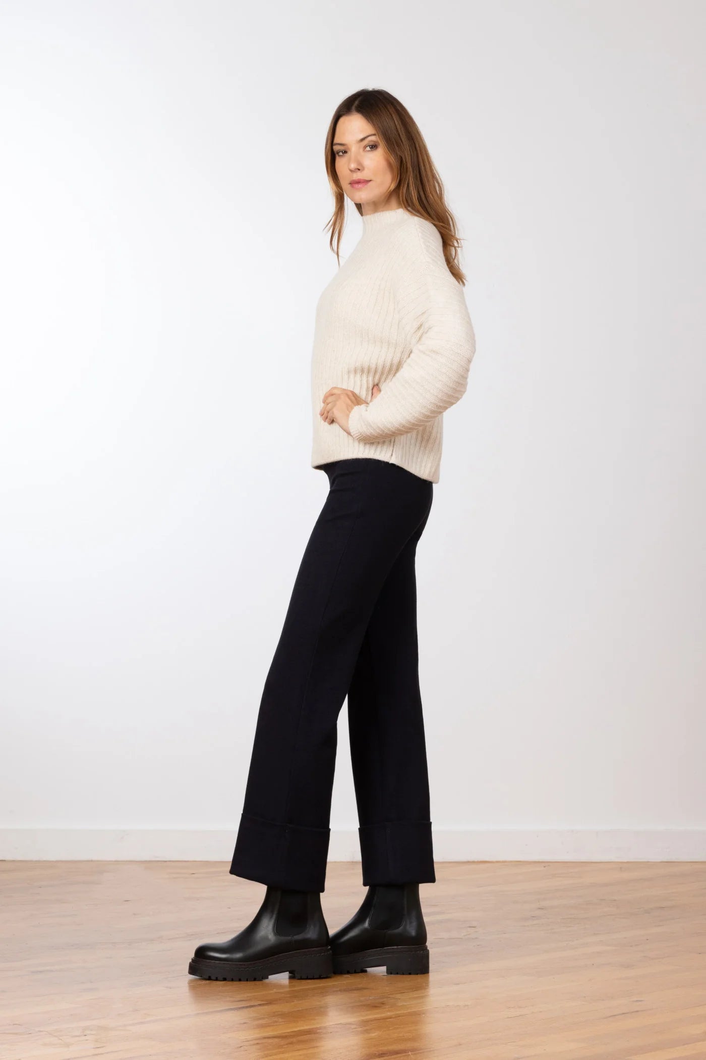 Avenue Montaigne - Bonnie Cozy