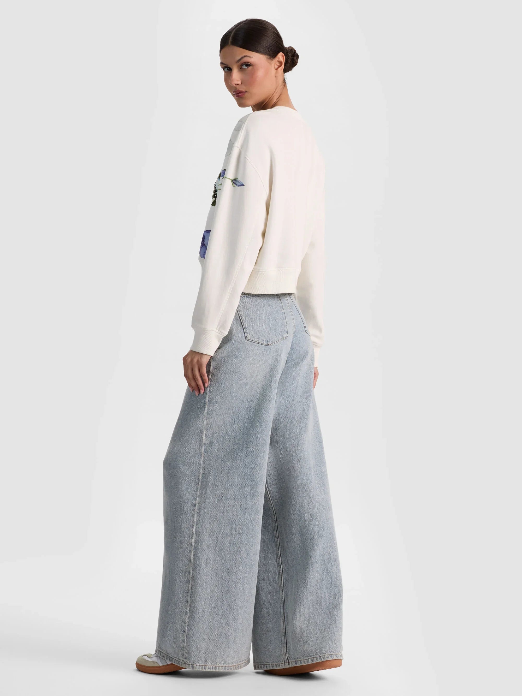 Alice & Olivia Russel Embell Relaxed Crewneck Sweatshirt Twisting Vines