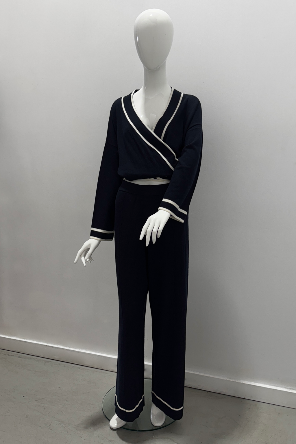 Pantalon évasé en cachemire Notshy Calvin avec bordure contrastante Marine