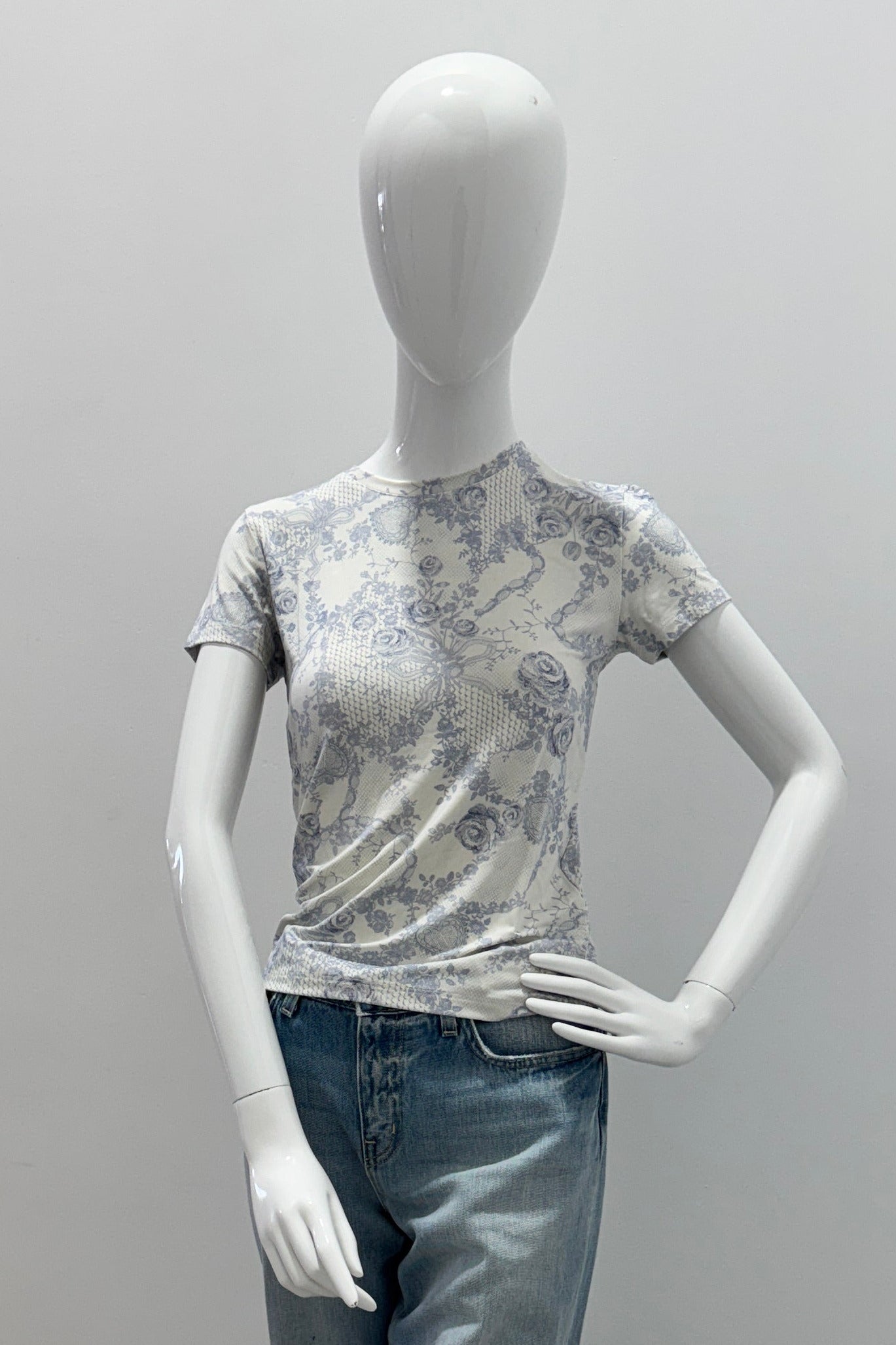 L'Agence Ressi S/S Crew Lace Print Ivory pale Mist