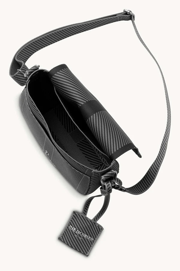 Ilse Jacobsen KNITTY03    001718-BLACK GUN METAL