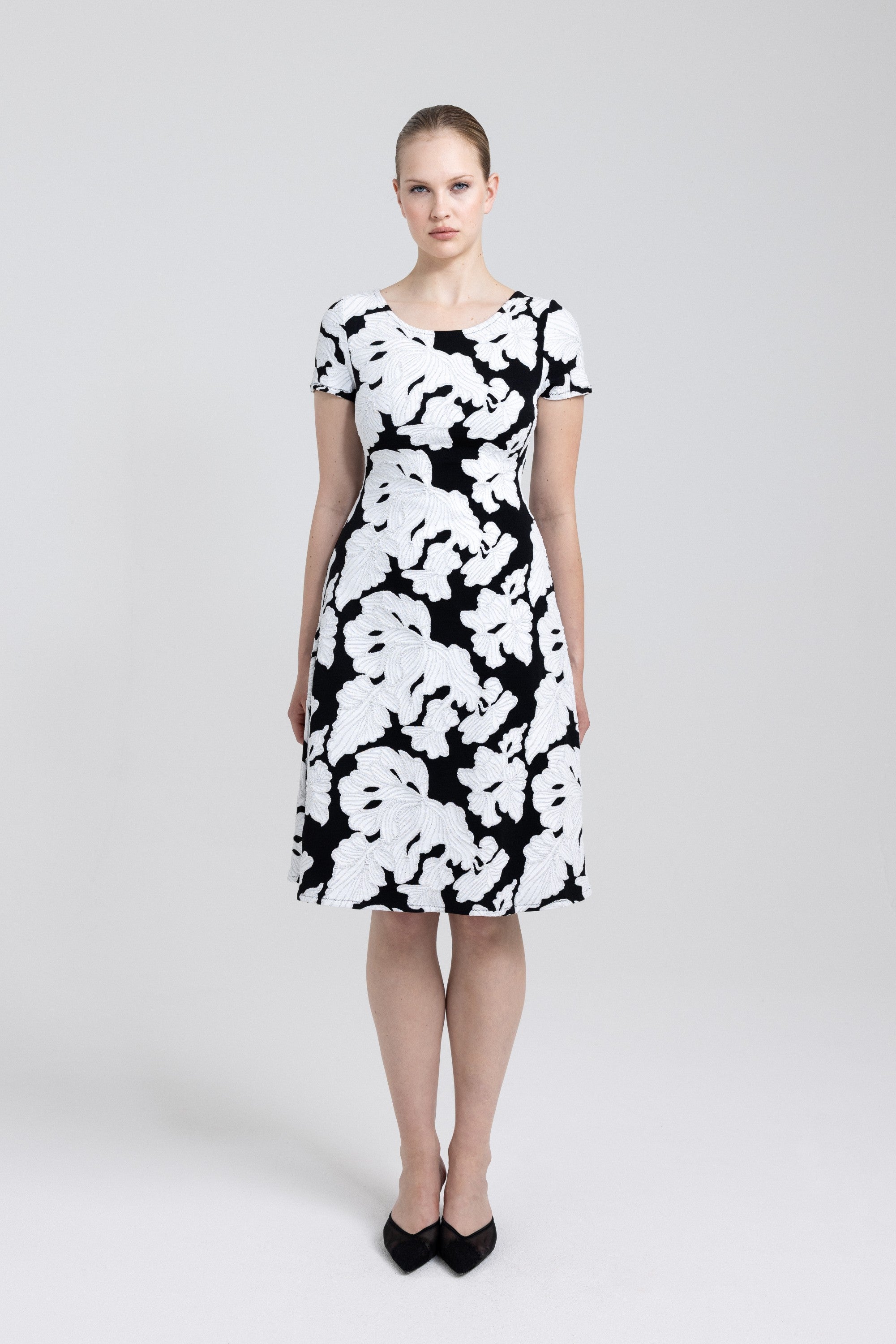 Robe Nova Nadya Toto