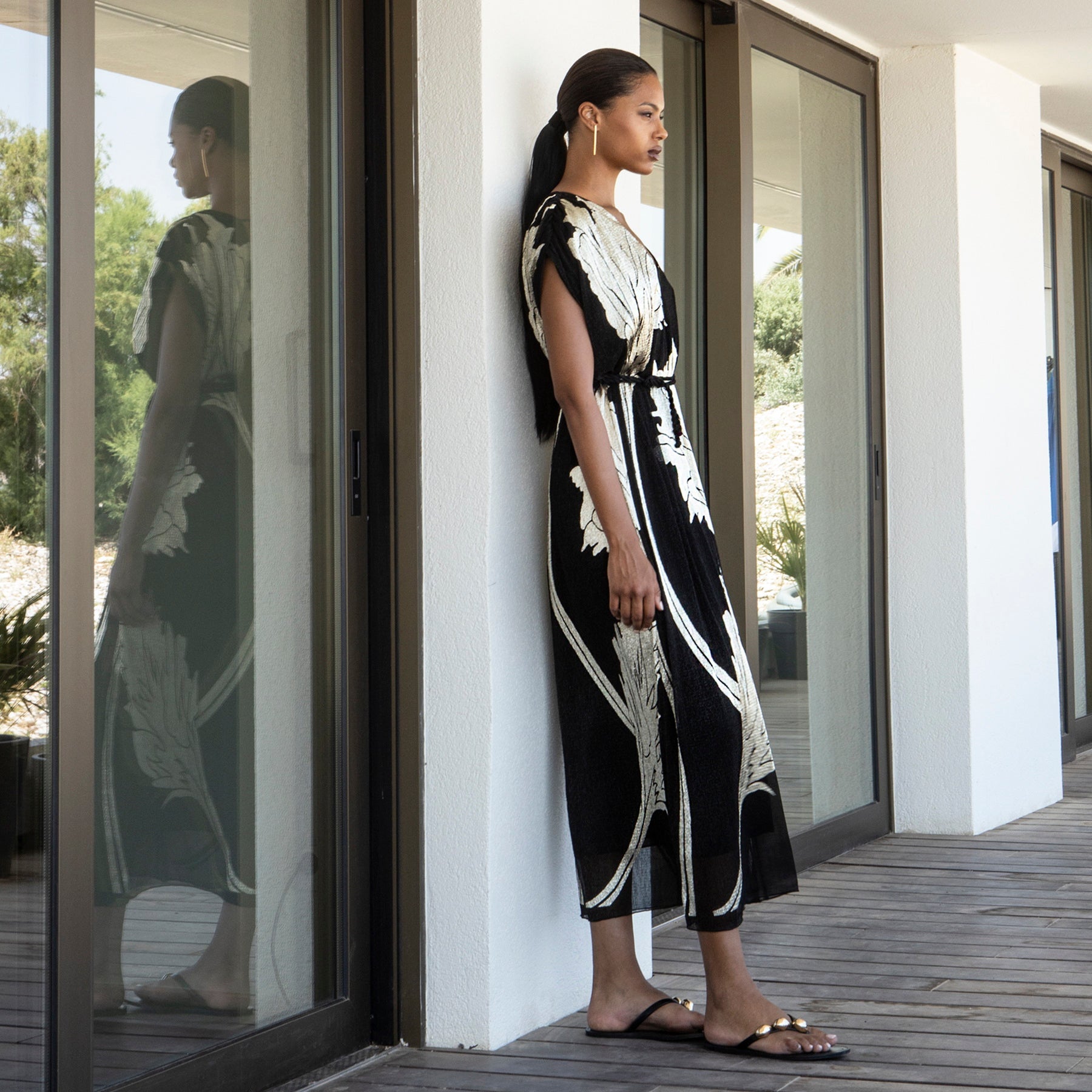 Aggél - Robe longue plissée métallisée avec détails en maille