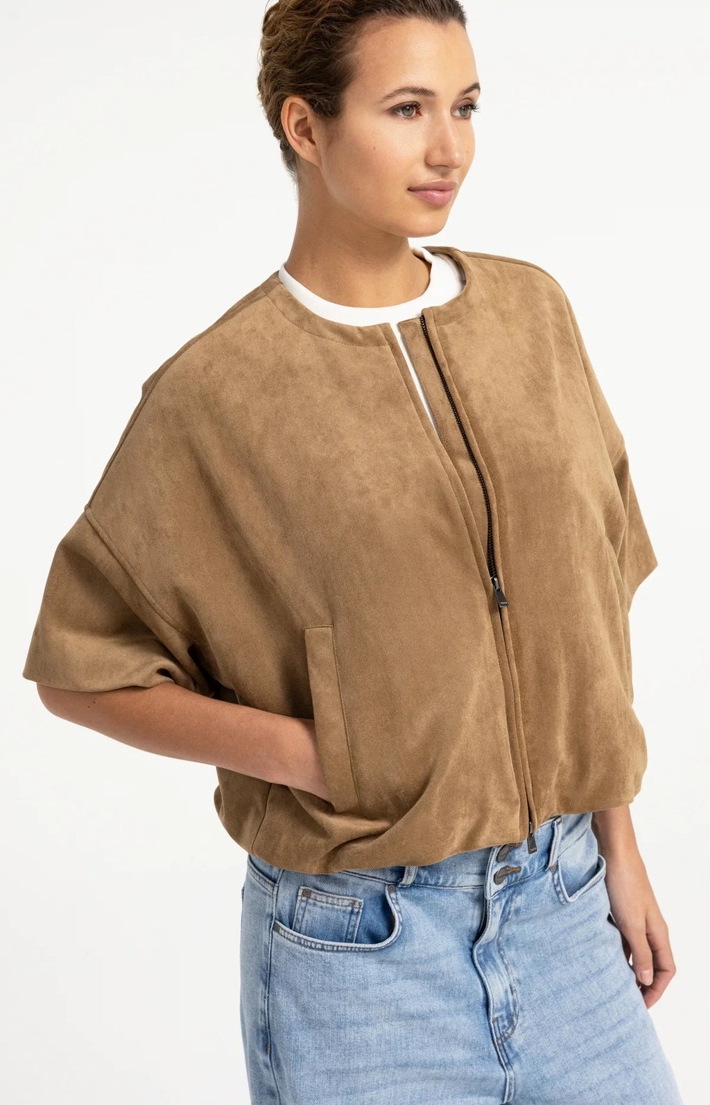 Yaya veste Deudine oversize à manches courtes avec bas volanté
